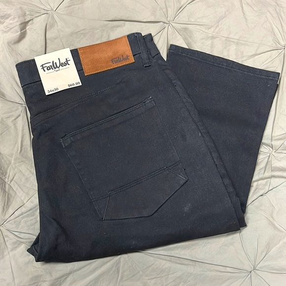 Blue Jays Hat | Far West Pants | Jack & Jones T-shirts - Picture 3 of 6